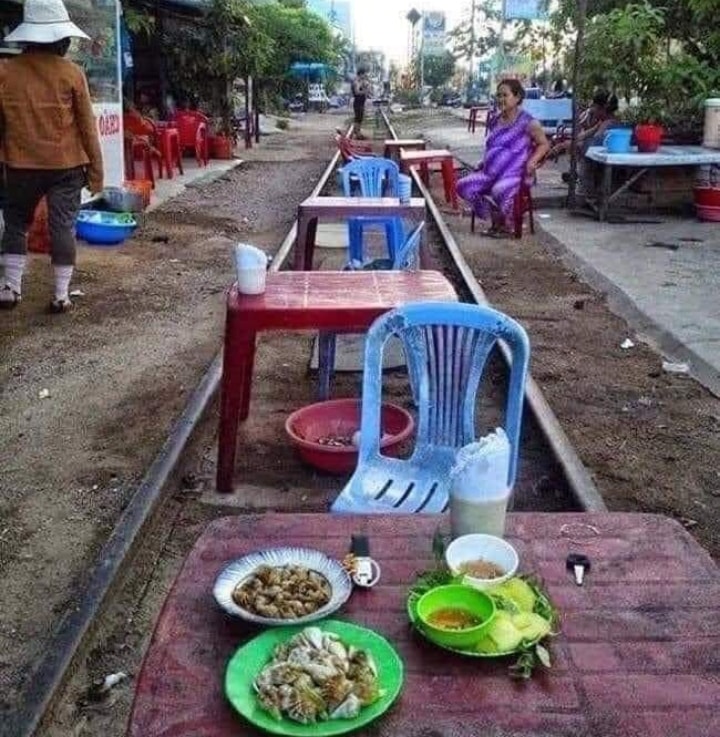 benda nggak lazim di jalan © berbagai sumber