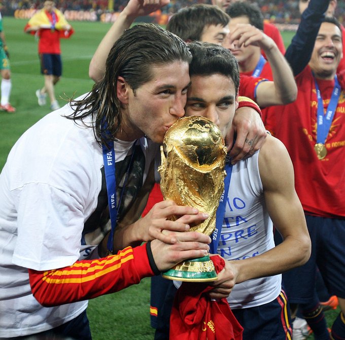 Kabar terkini skuad Spanyol juara Piala Dunia 2010, Iniesta ke Jepang