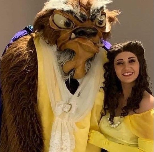 Kostum Halloween Berbagai sumber