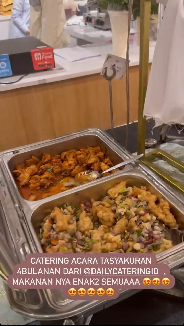 10 Hidangan 4 bulanan kehamilan Atries Angel mantan Chef Juna, komplet