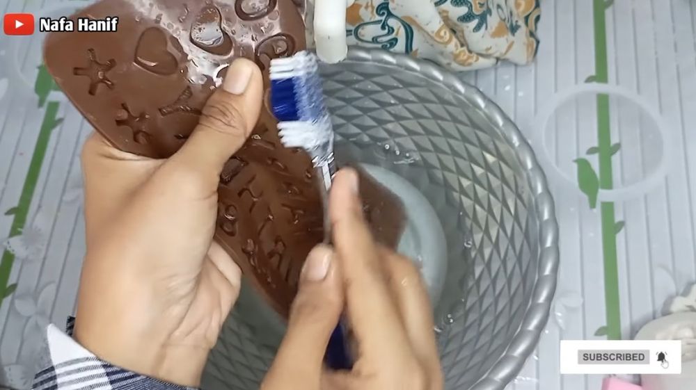 Jangan asal, ini cara mencuci cetakan puding silikon agar lebih awet