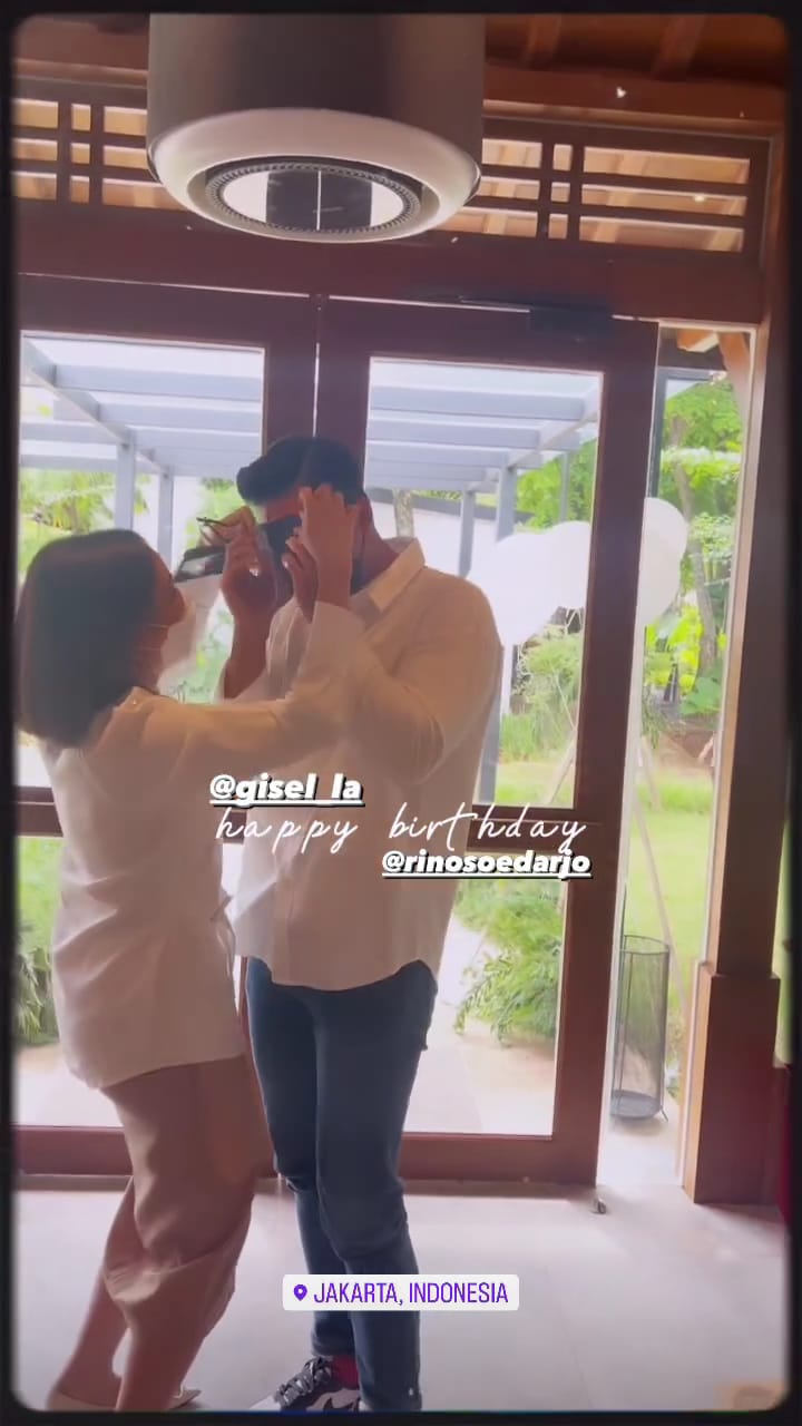 momen gisel beri kejutan ultah rino © instagram momen gisel beri kejutan ultah rino © instagram