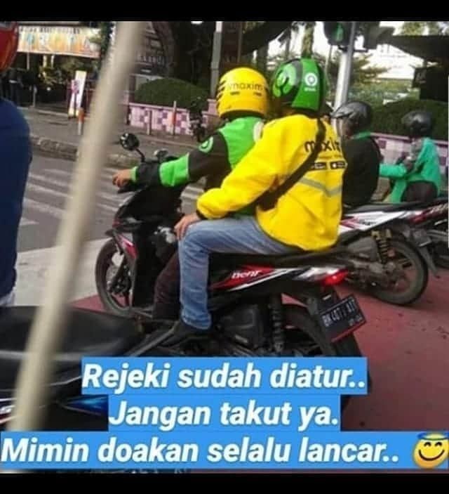 penumpang ojek online bajunya nyeleneh © berbagai sumber penumpang ojek online bajunya nyeleneh © berbagai sumber