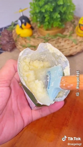 Jangan dibuang, ini 5 cara bikin butter dari whip cream menggumpal