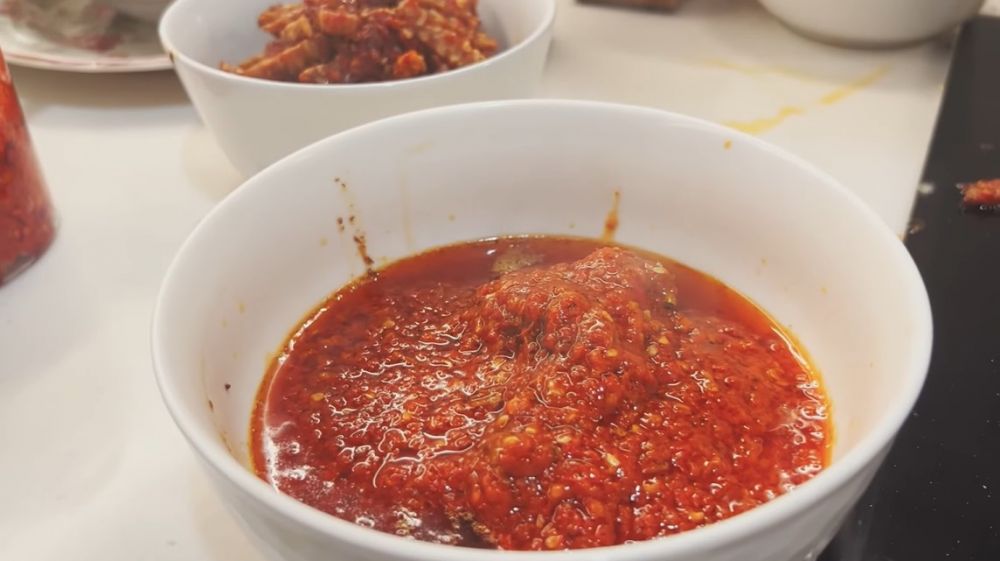 11 Kreasi masakan rumahan Dewi Zuhriati mama Fuji, serba pedas