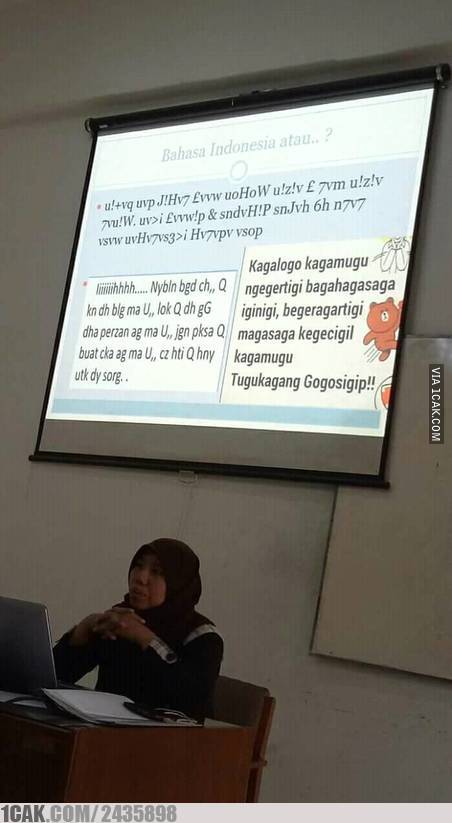  aksi dosen mengajar © berbagai sumber