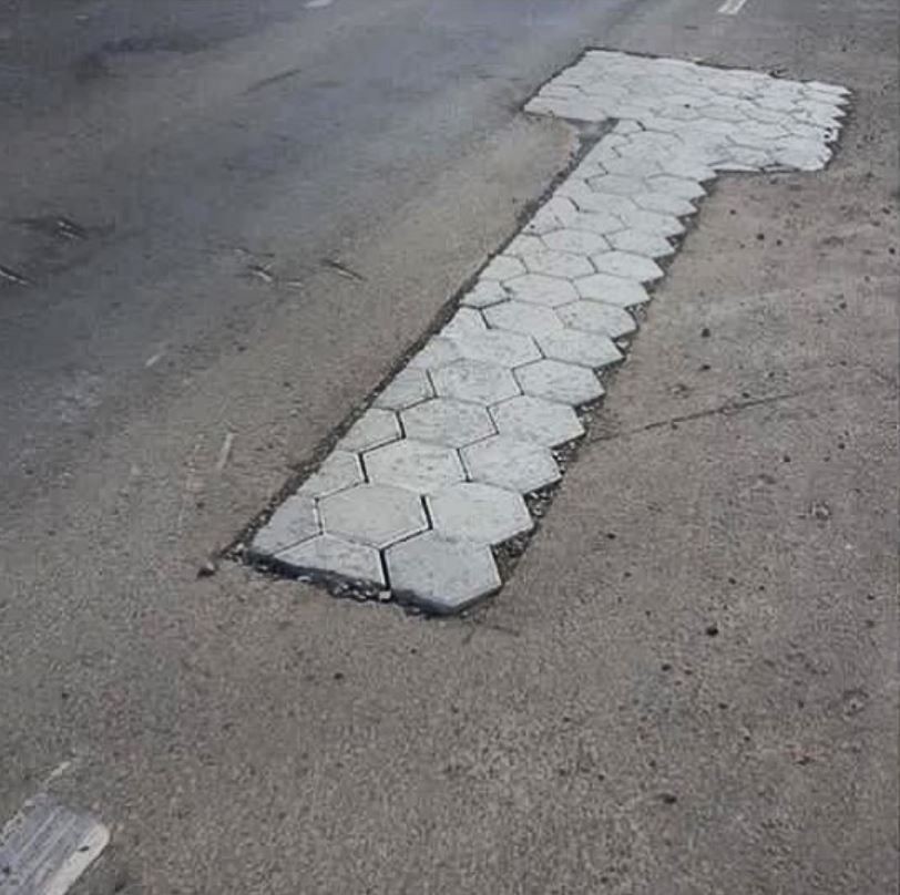 potret nyeleneh bangun jalan nggak guna © berbagai sumber