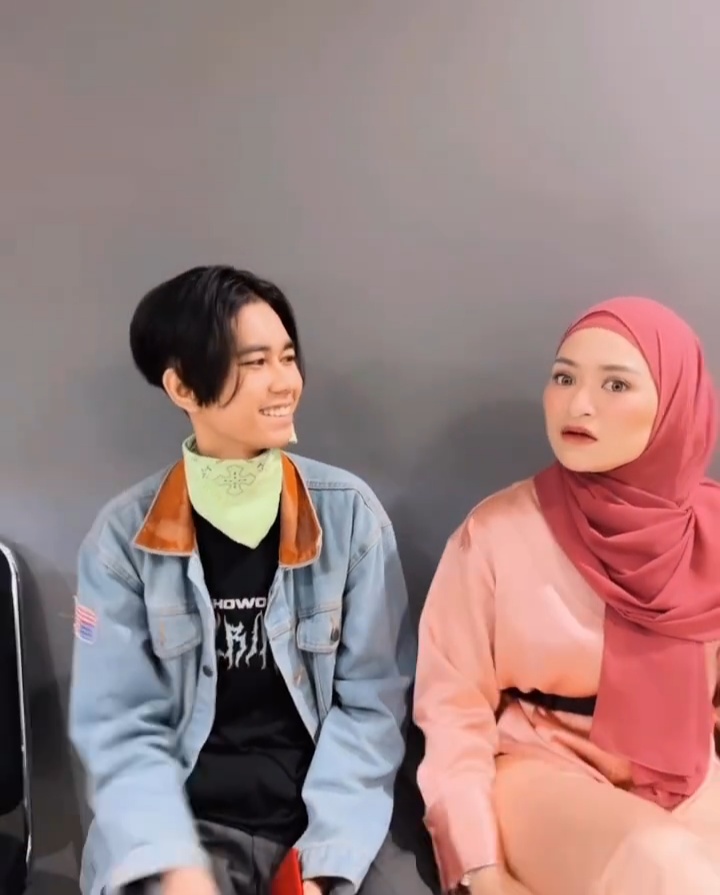 dilan kw bareng seleb © 2022 brilio.net dilan kw bareng seleb © 2022 brilio.net