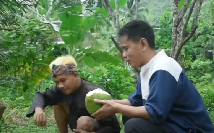 Kesederhanaan Endang Mulyana Berbagai sumber