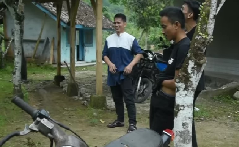 Kesederhanaan Endang Mulyana Berbagai sumber