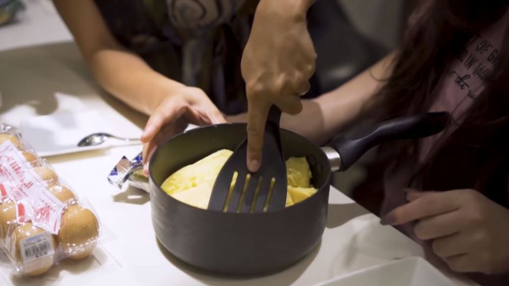 11 Alat dapur Celine Evangelista ini praktis, bikin masak lebih cepat