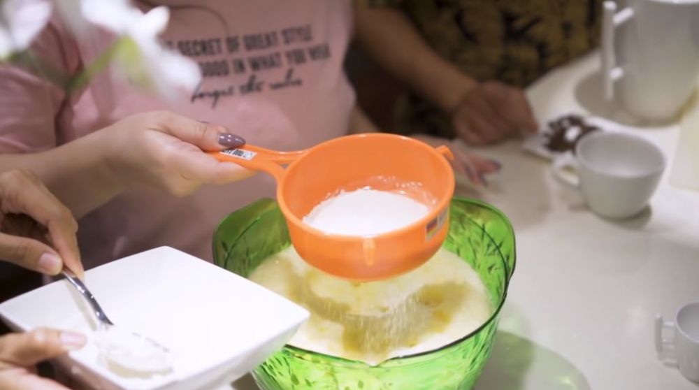 11 Alat dapur Celine Evangelista ini praktis, bikin masak lebih cepat