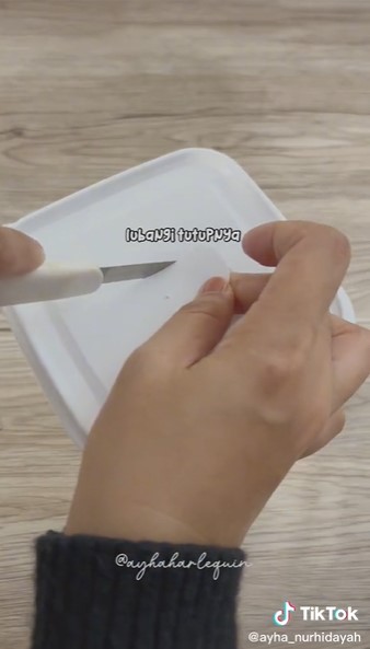 5 Cara simpan kresek plastik ini bikin rapi dan mudah diambil