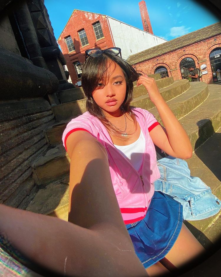 11 Pesona Naja putri Armand Maulana yang sudah dewasa, cantik eksotis berbagai sumber