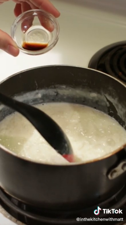 Praktis dan enak, ini 5 cara membuat puding nasi