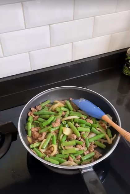 11 Kreasi sayur Dhatu istri Tria The Changcuters, menggugah selera