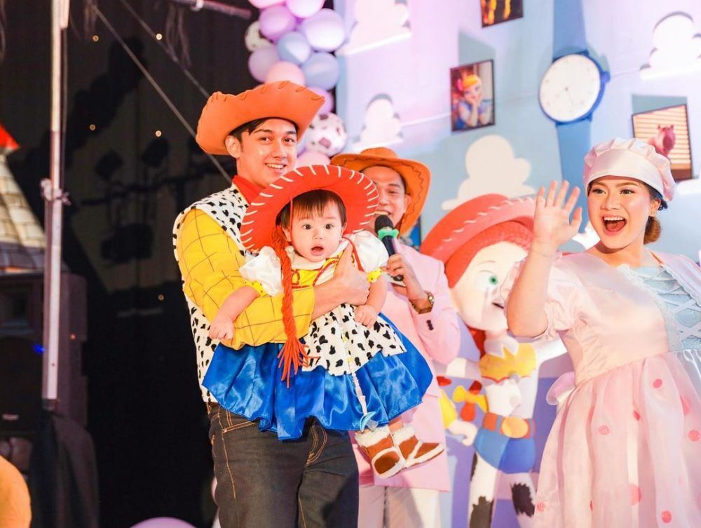 momen ultah anak pertama Felicya dan Hito © berbagai sumber momen ultah anak pertama Felicya dan Hito © berbagai sumber