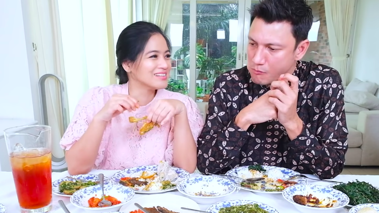 10 Menu mukbang Titi Kamal ini bervariasi dan bikin ngiler