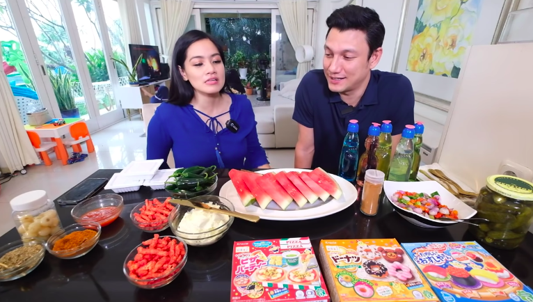 10 Menu mukbang Titi Kamal ini bervariasi dan bikin ngiler