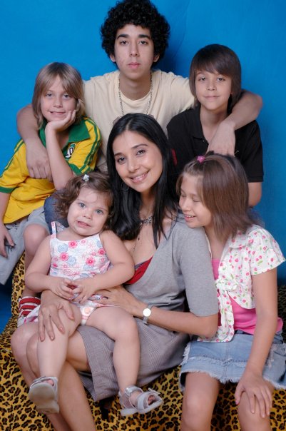 pemain Bidadari bareng anak © 2022 brilio.net