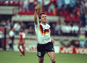 Daftar pemain dengan jumlah menit bermain terbanyak di Piala Dunia
