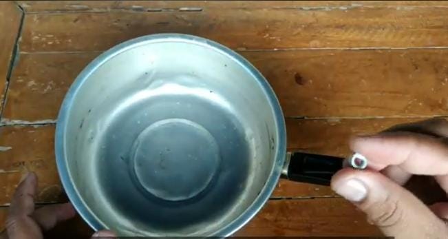 Cara memperbaiki gagang panci yang longgar di rumah, mudah ditiru