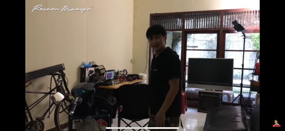 Rumah sederhana Reiner Manopo © berbagai sumber