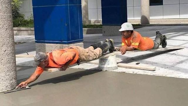 kuli bangunan malah kebanyakan atraksi © berbagai sumber kuli bangunan malah kebanyakan atraksi © berbagai sumber