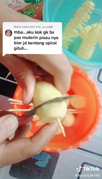 Cara simpel memotong kentang spiral, tetap rapi tanpa alat khusus