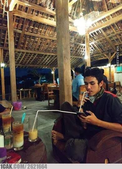 orang mau makan aja ogah repot © berbagai sumber orang mau makan aja ogah repot © berbagai sumber