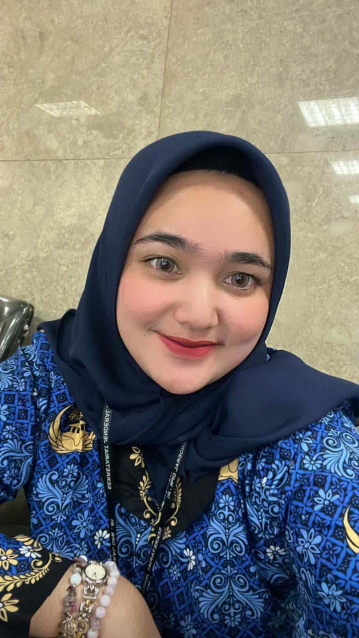 seleb jadi pns © berbagai sumber