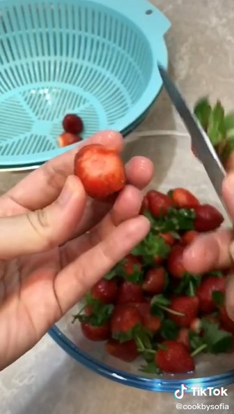 Trik agar stok frozen berries tak menempel satu sama lain saat beku