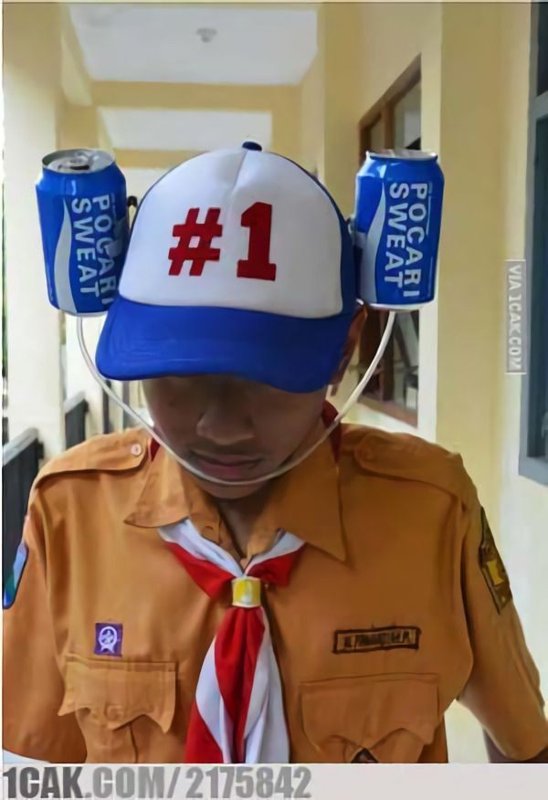 potret topi bentuk nyeleneh © berbagai sumber