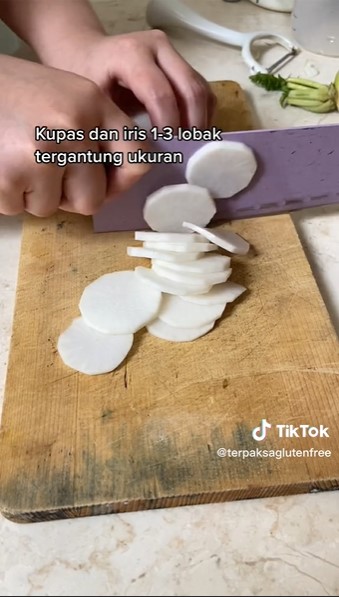 7 Cara bikin danmuji acar lobak Korea, simpel bisa jadi stok