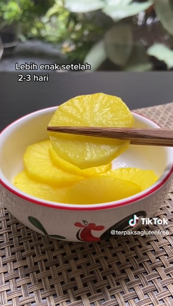 7 Cara bikin danmuji acar lobak Korea, simpel bisa jadi stok