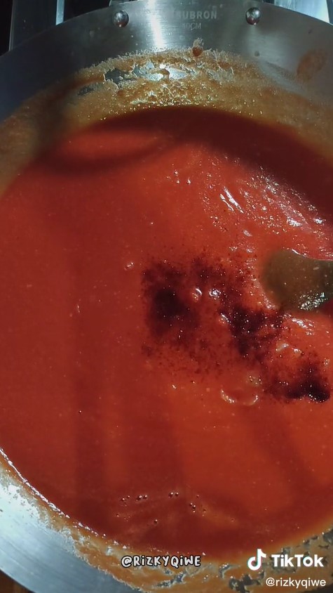 Bisa tahan lama, ini 7 cara bikin saus tomat tanpa bahan pengawet