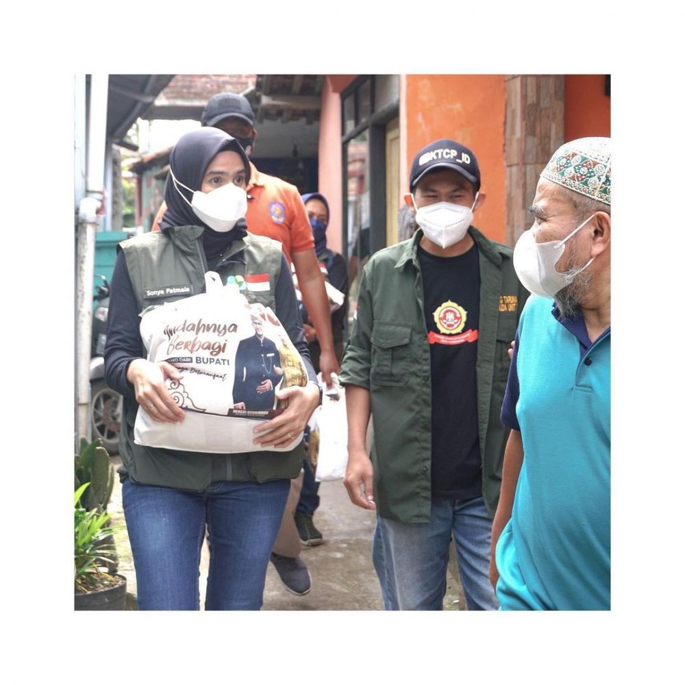 sonya fatmala istri bupati © 2022 brilio.net sonya fatmala istri bupati © 2022 brilio.net