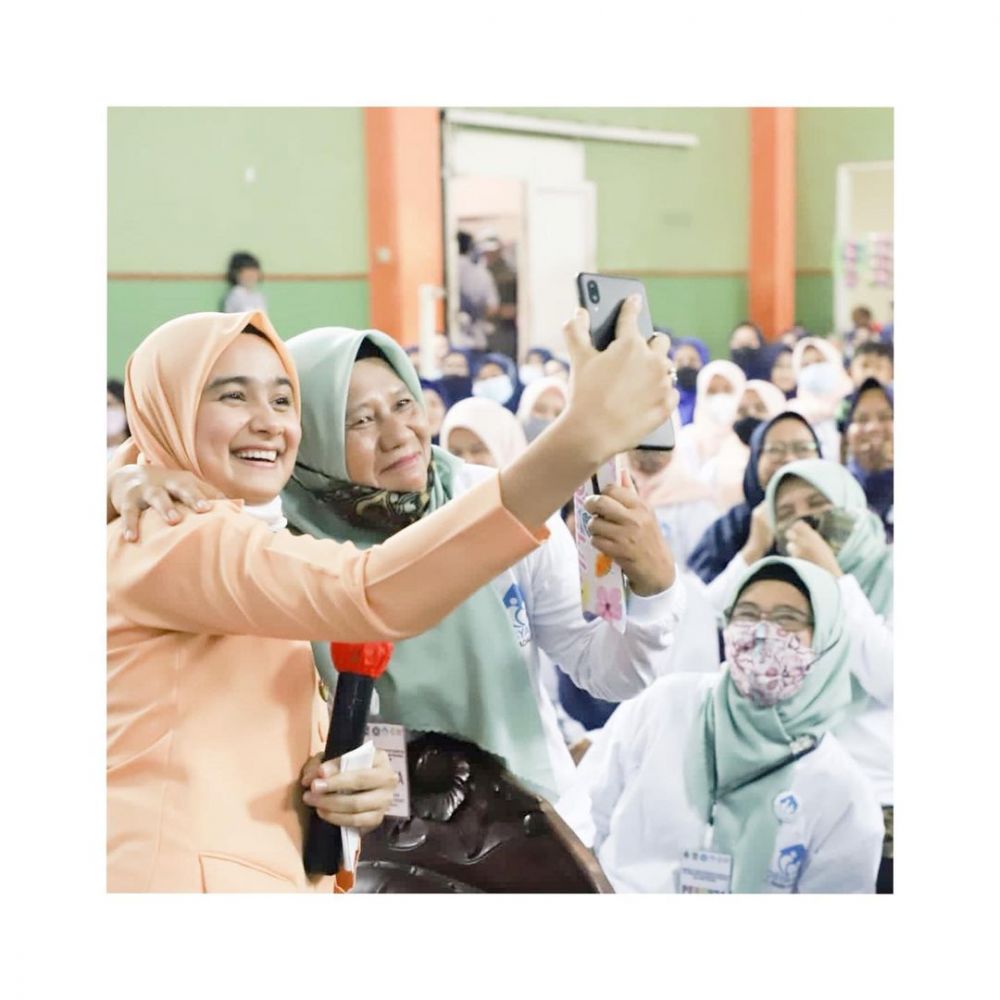 sonya fatmala istri bupati © 2022 brilio.net sonya fatmala istri bupati © 2022 brilio.net