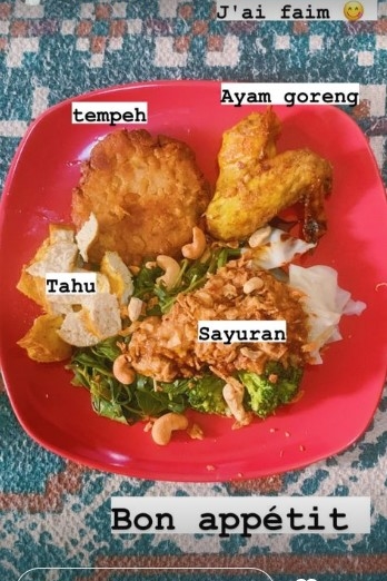 10 Pola makan Sinta 'Keong Racun', berat badan ideal di 50-an kg
