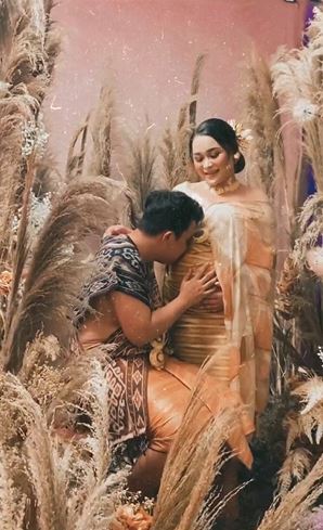 maternity shoot Ayu Ting Ting & Syifa © 2022 brilio.net