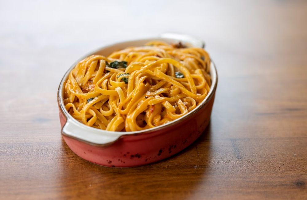 9 Pola makan Dewi Perssik, jaga tubuh langsing dan perut nggak buncit