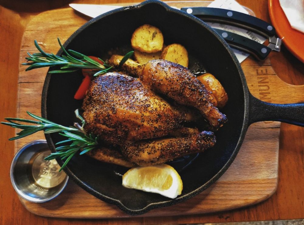 9 Pola makan Dewi Perssik, jaga tubuh langsing dan perut nggak buncit