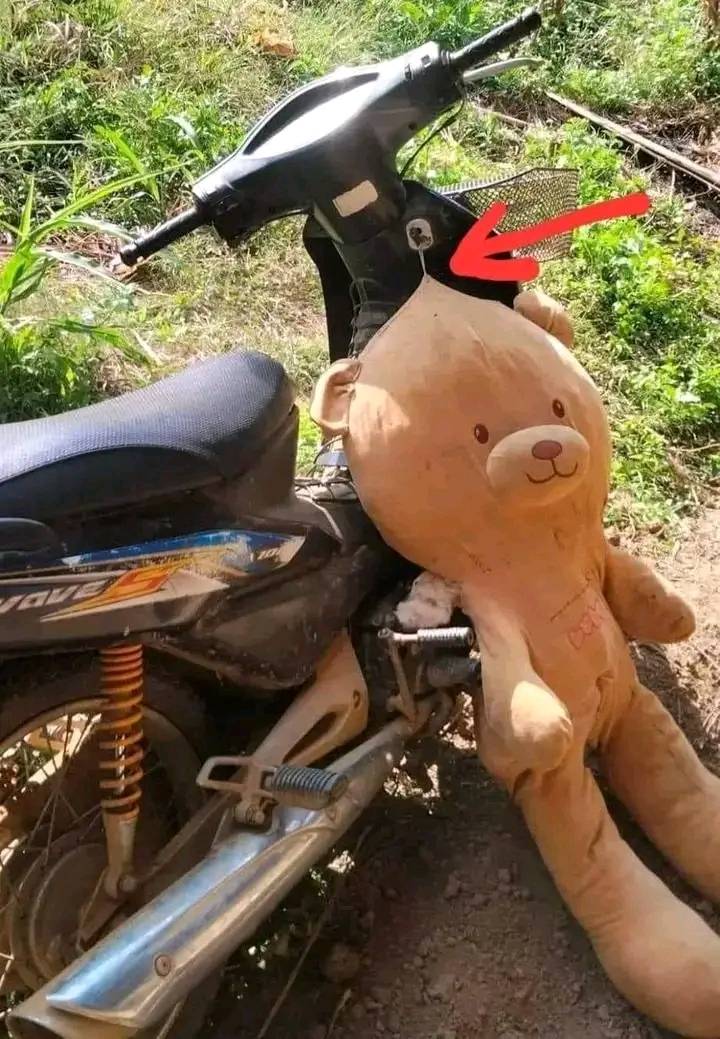 gantungan kunci nyeleneh © berbagai sumber gantungan kunci nyeleneh © berbagai sumber