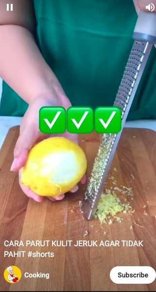Nggak asal, ini lho cara memarut kulit lemon agar nggak pahit