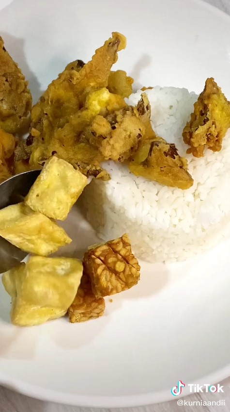 7 Trik membuat kubis goreng yang super crispy dan antilembek