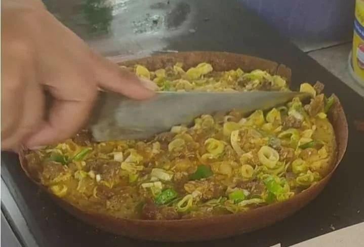 topping martabak nyeleneh © berbagai sumber topping martabak nyeleneh © berbagai sumber