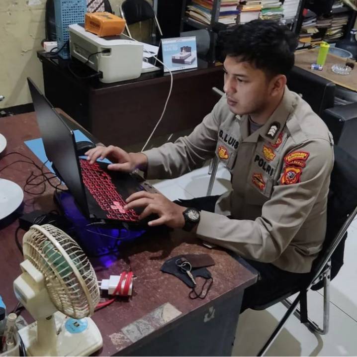 aktor Muhammad Gariz Luis Ma'luf jadi polisi © berbagai sumber