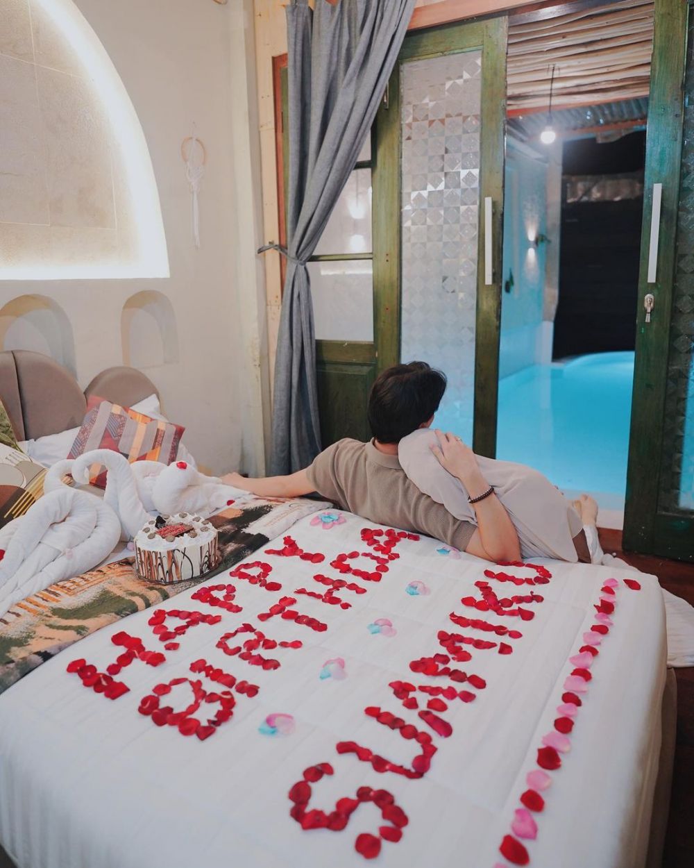 momen dinda hauw beri kejutan ultah rey mbayang © instagram momen dinda hauw beri kejutan ultah rey mbayang © instagram