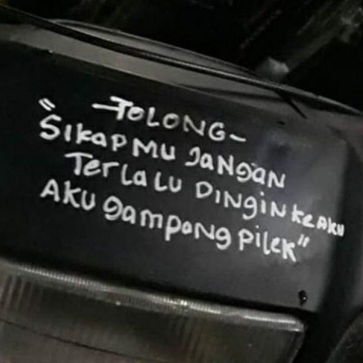 Tulisan kocak di dinding tembok © 2022 berbagai sumber