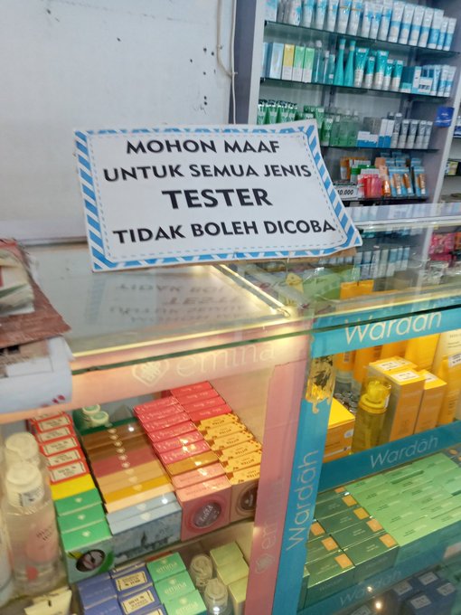 pedagang lagi malas jualan lucu © berbagai sumber